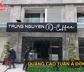 Bảng hiệu quảng cáo cà phê Trung Nguyên